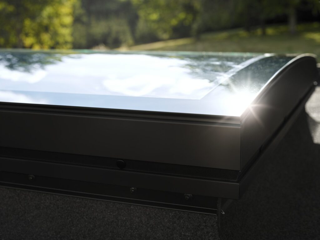 Priser på VELUX fladtagsvindue med og uden montering
